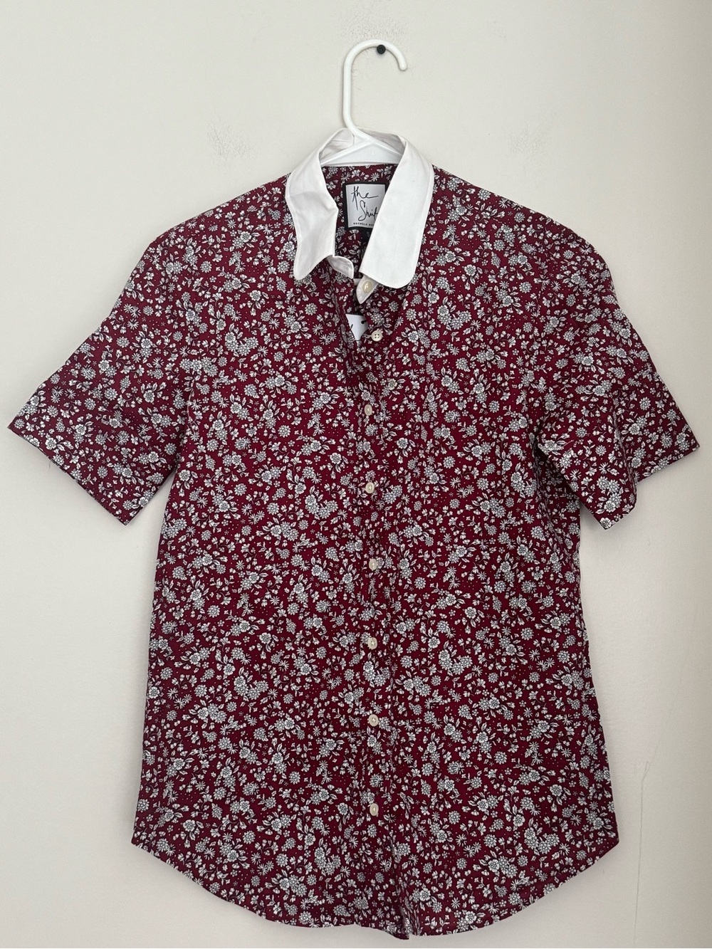 The Shirt by Rochelle Behrens Burgundy Floral Button-Down with White Collar